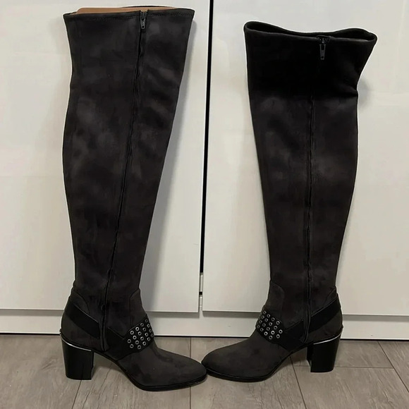 NWOT Over The Knee Boots Grommets Buckle Stretch, Size 9 - Picture 6 of 10